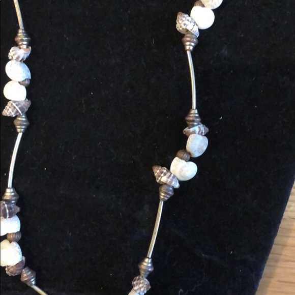 Genuine Shell Necklace - Picture 4 of 5